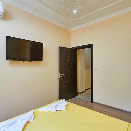 китанов Pensión 4*