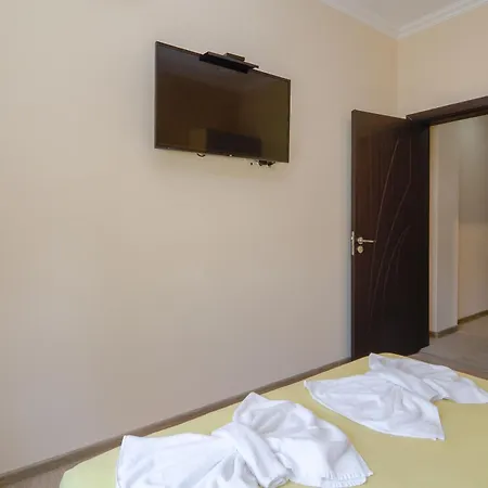 Pensión китанов 4*