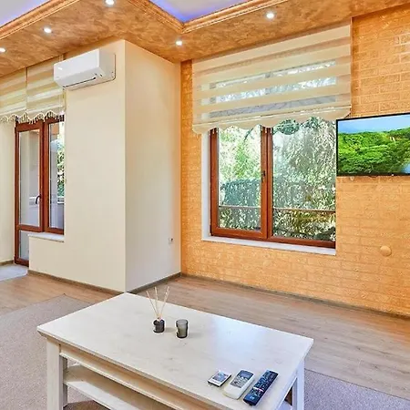 Pensión китанов Pomorie