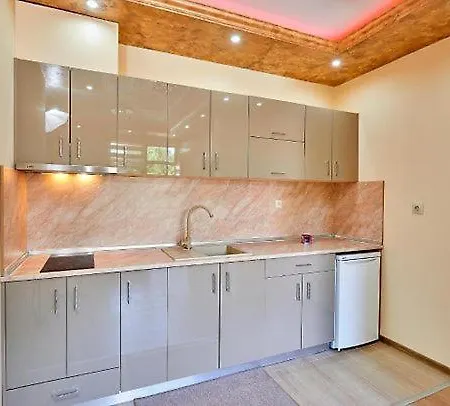 Pensión китанов Pomorie