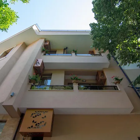 китанов Πανσιόν Πομόριε