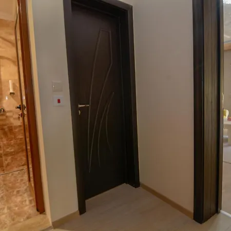 китанов 4* Πομόριε