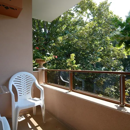 китанов Πανσιόν Πομόριε