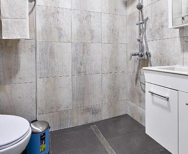 китанов Konukevi