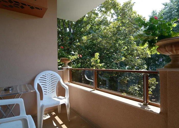 китанов Konukevi Ahyolu