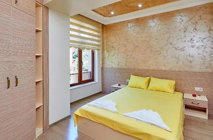 Konukevi китанов 4*