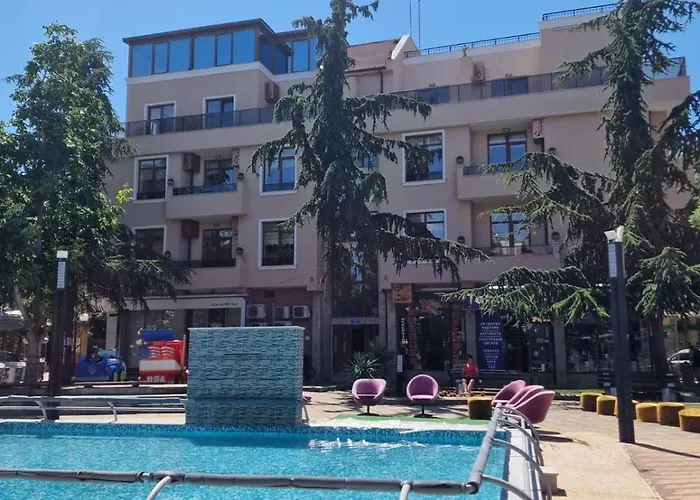 китанов Konukevi